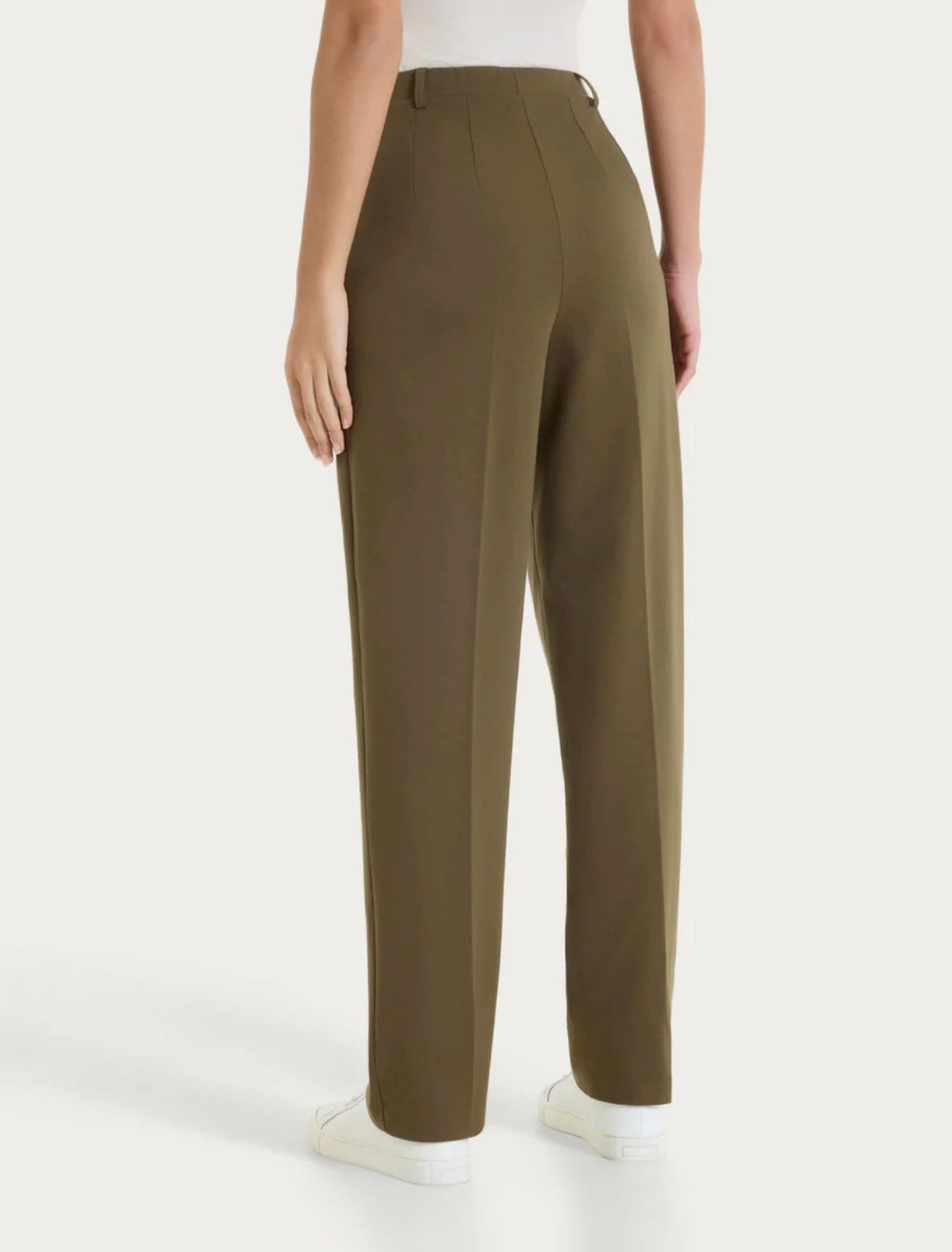 Pantalone a carota con pinces Ragno