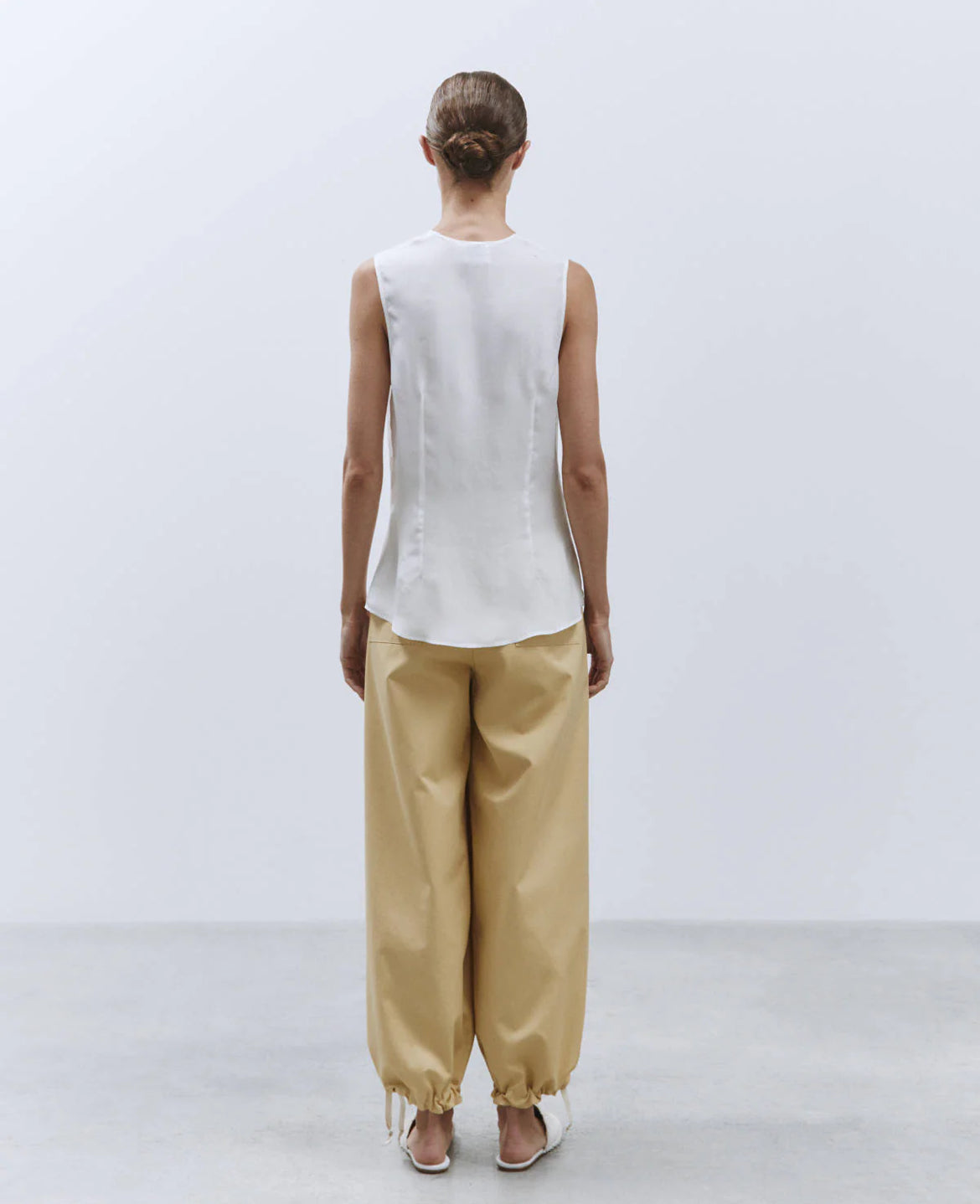 Blusa senza maniche seta enzimata Alysi