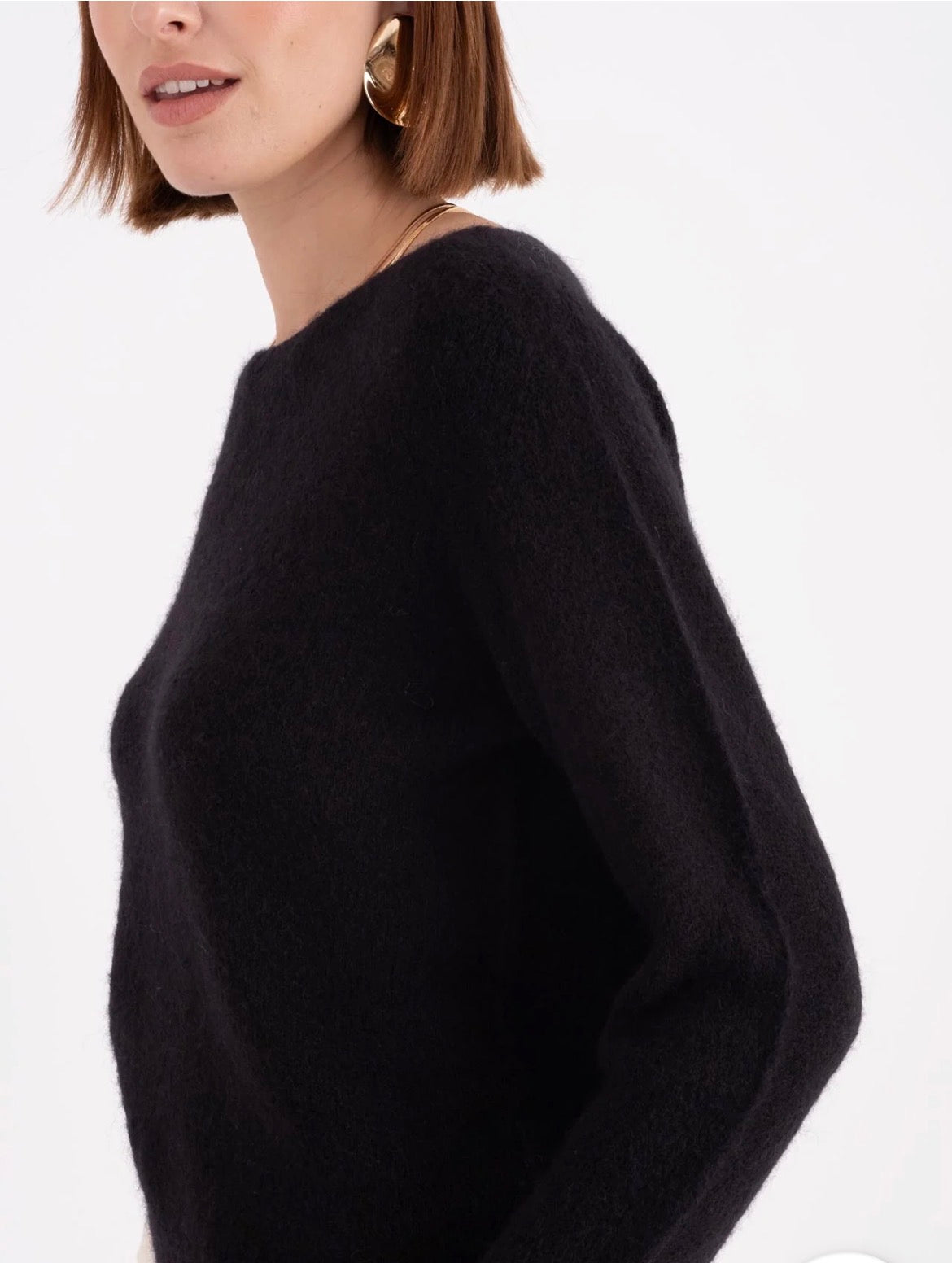 MAGLIA IN BABY ALPACA CON SCOLLO A BARCHETTA  MINEVRA Vicario Cinque