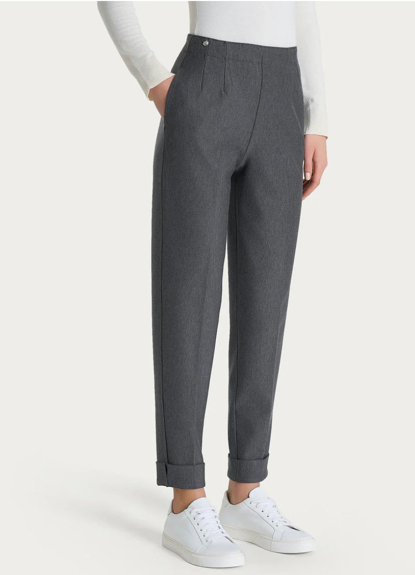 Pantalone a carota con tasche in tessuto Compact