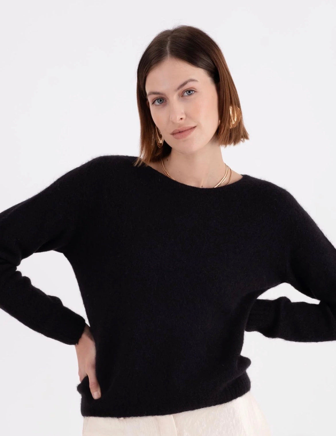 MAGLIA IN BABY ALPACA CON SCOLLO A BARCHETTA  MINEVRA Vicario Cinque