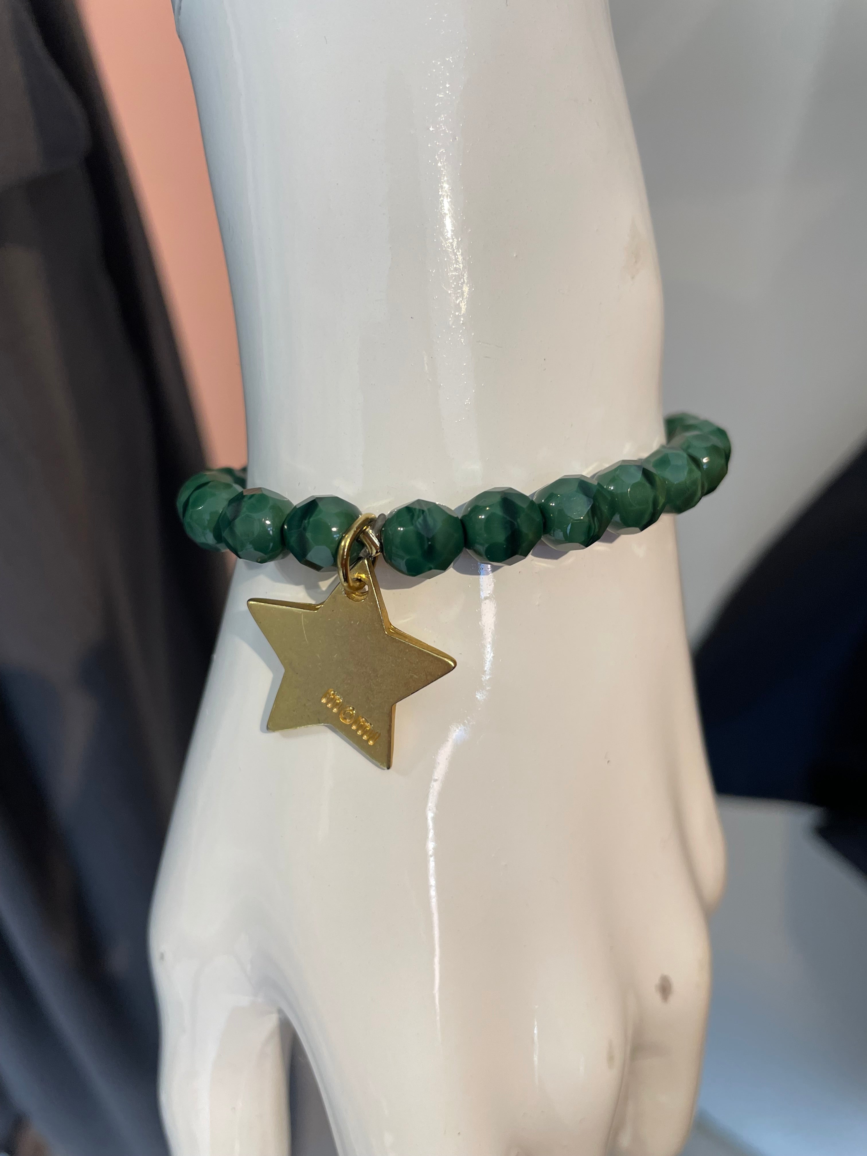 Bracciali con ciondolo Momi