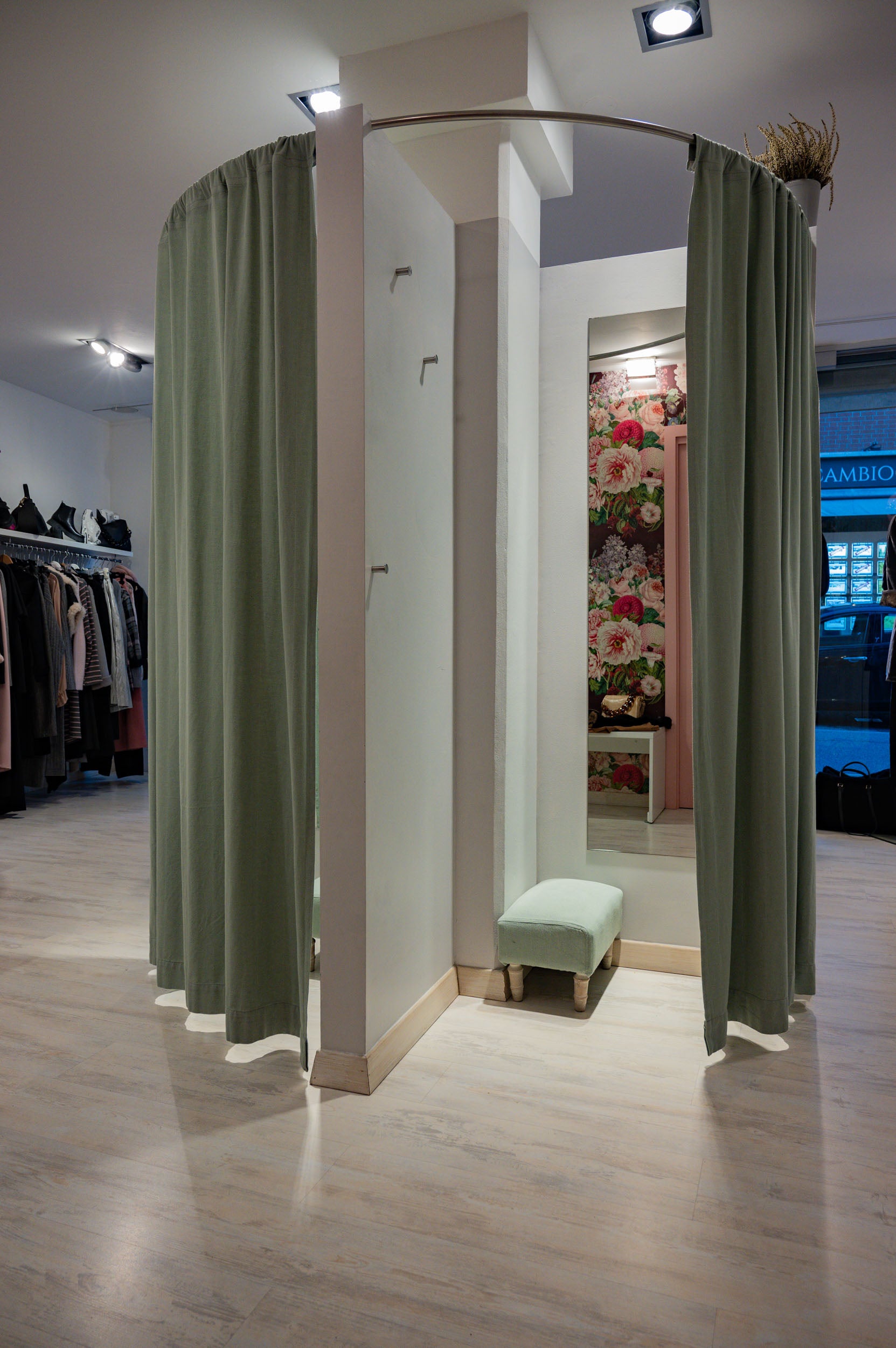 Mondo Concept Store