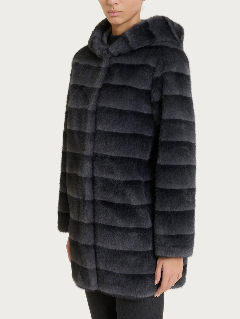 Giaccone reversibile con cappuccio in vegan fur Ragno