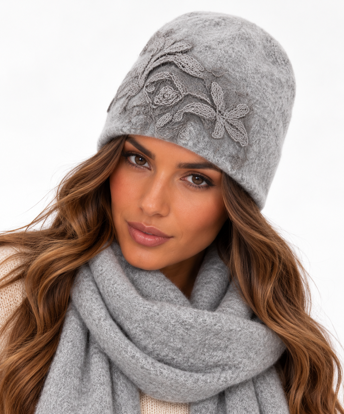 Cappello con Pizzo  Mark Up